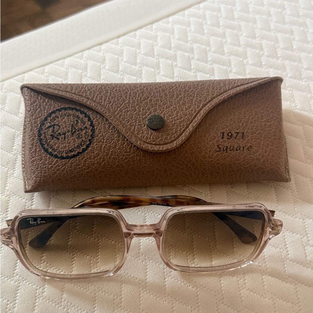 Ray-Ban Women's Square Sunglasses - Light Pink